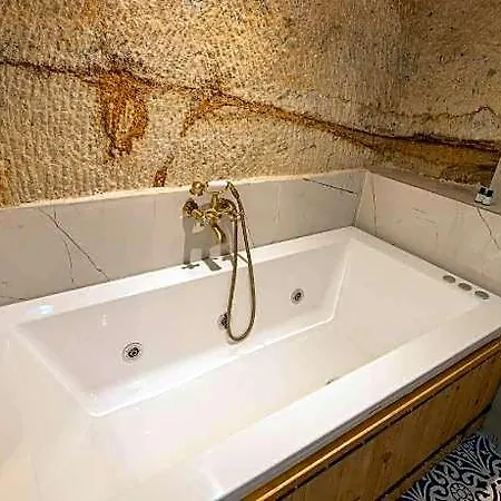 Peruna Cave Отель