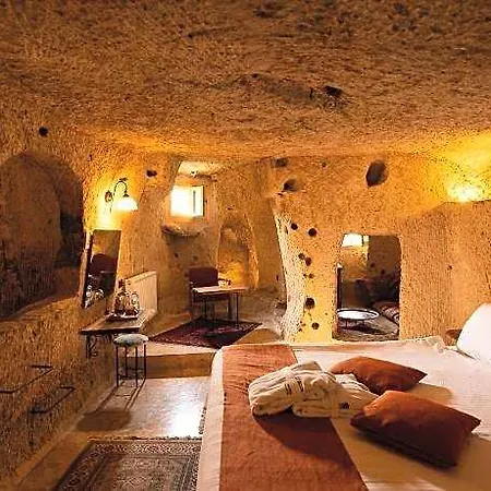Peruna Cave Невшехир